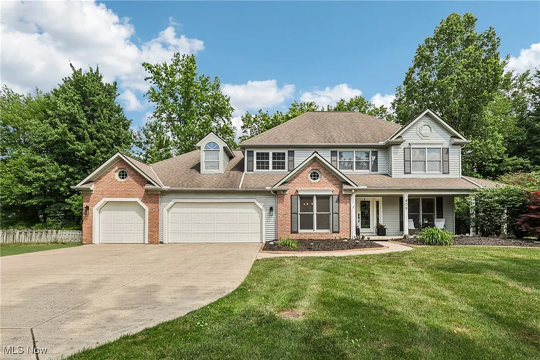 409 Nantucket Dr photo 1