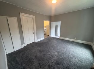 403 4th St NW #2, Grand Rapids, MI 49504