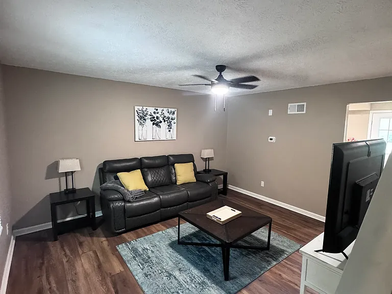 700 Jones Lane 6 #7-5-8 — Photo 27
