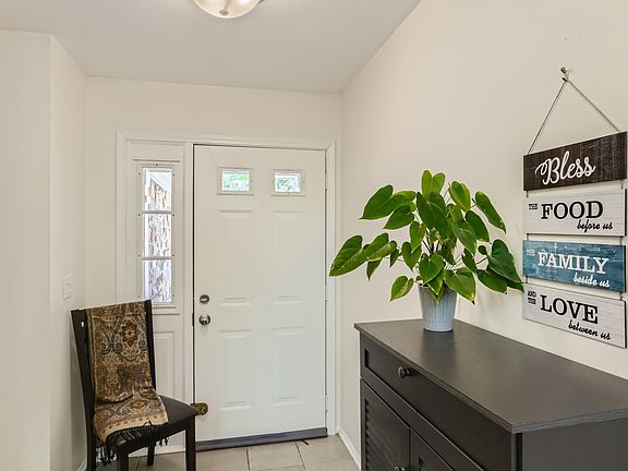 3rd image of 2833 Effingham Ct #105C