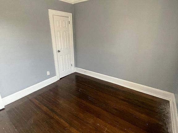 3rd image of 253 Lafayette Ave #5