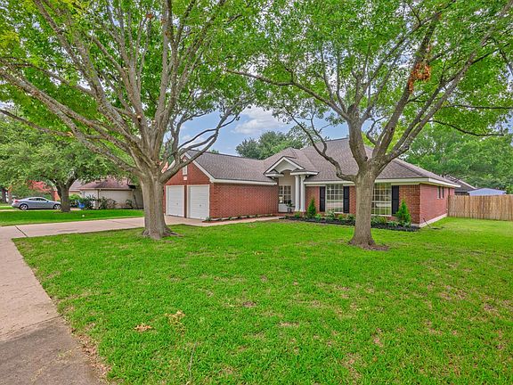 2nd image of 705 Split Oak Dr