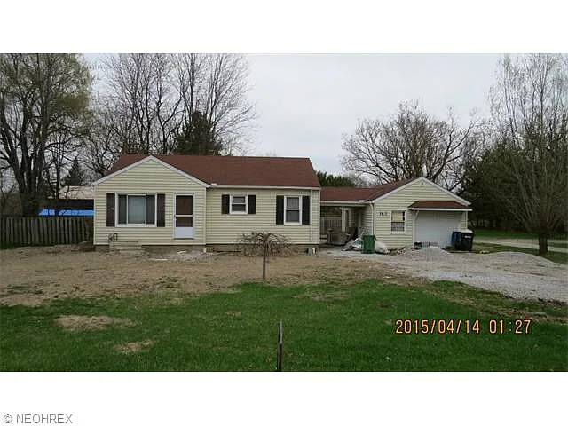 9425 Columbia Rd photo 1