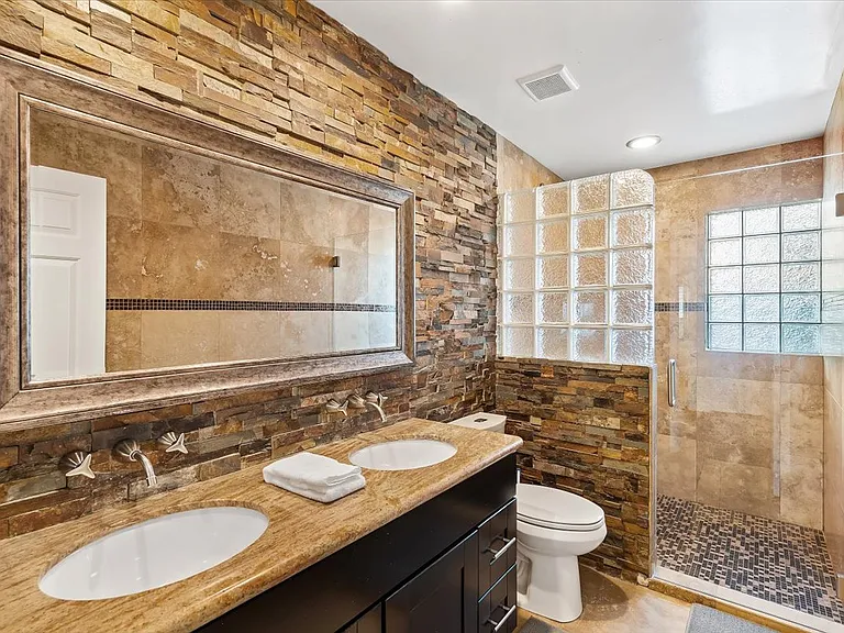 6252 E Beverly Ln — Photo 33