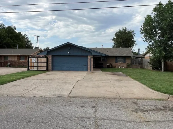 5705 NW 58th St, Warr Acres, OK 73122