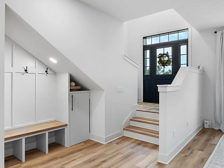 West Heights- BLGD 7 — Photo 12