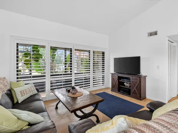 10 Vía De Casas Sur #101, Boynton Beach, FL 33426