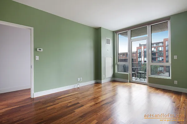 Sold by aptsandlofts.com | media 11