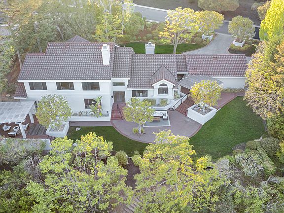 2nd image of 360 Camino De Celeste
