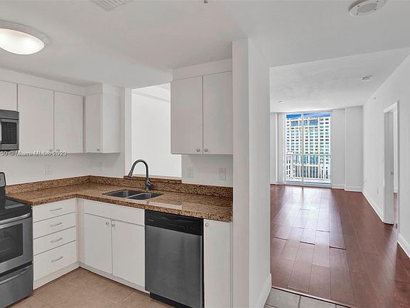 4th image of 1250 S Miami Ave APT 1212