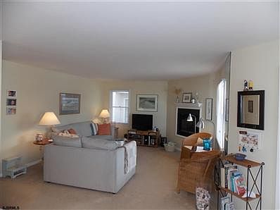 3rd image of 17-19 Safe Harbor Dr