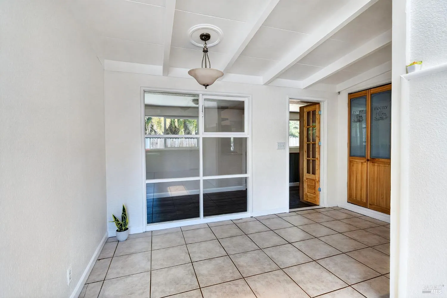 155 Los Altos Place - Photo 6