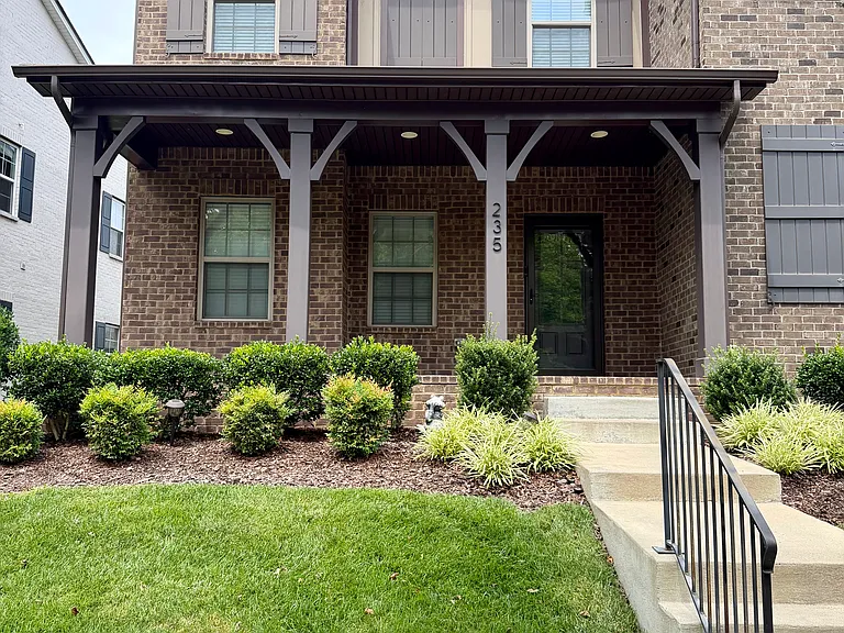 235 Claremont Ct — Photo 1