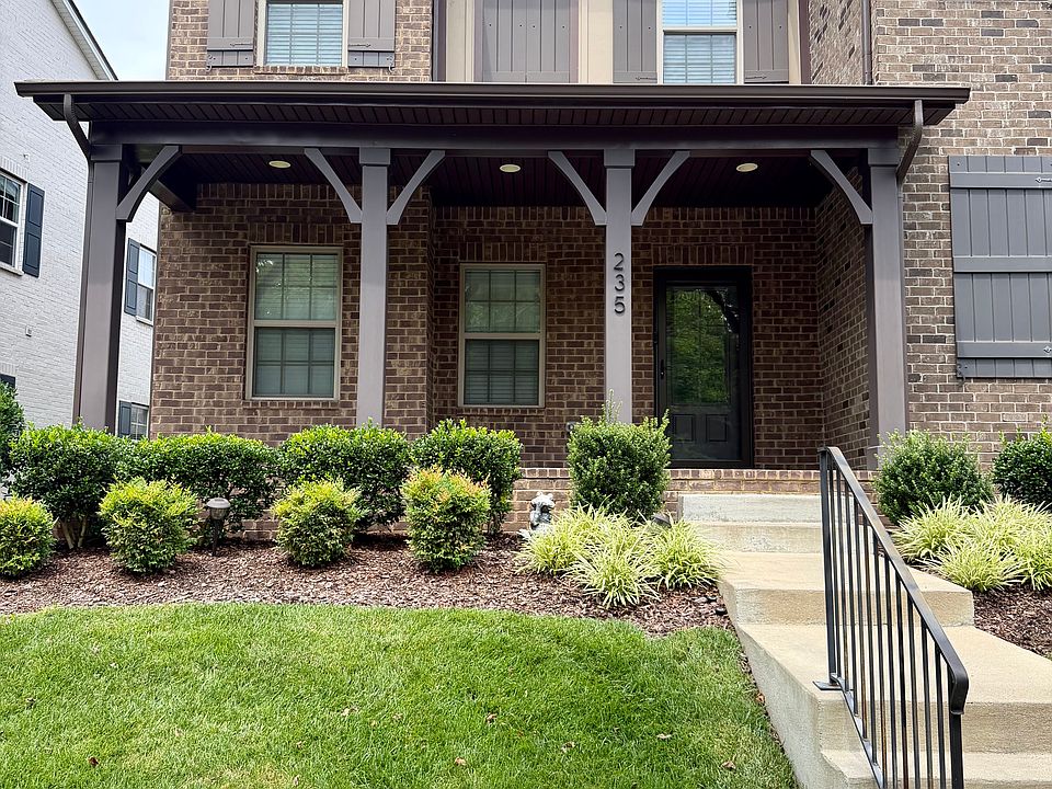 1st image of 235 Claremont Ct