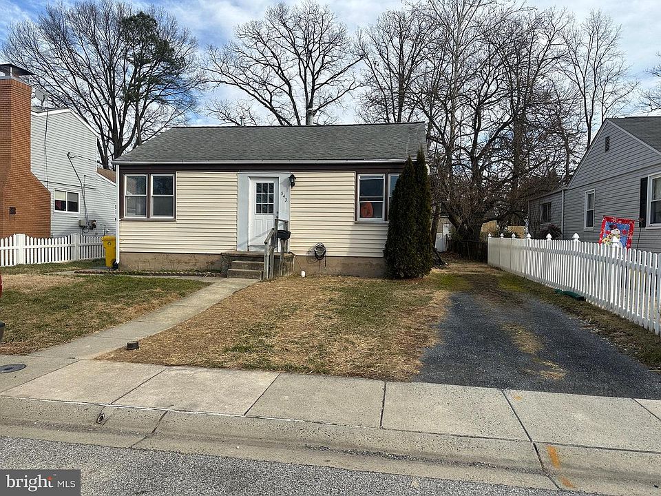 1st image of 543 Munroe Cir