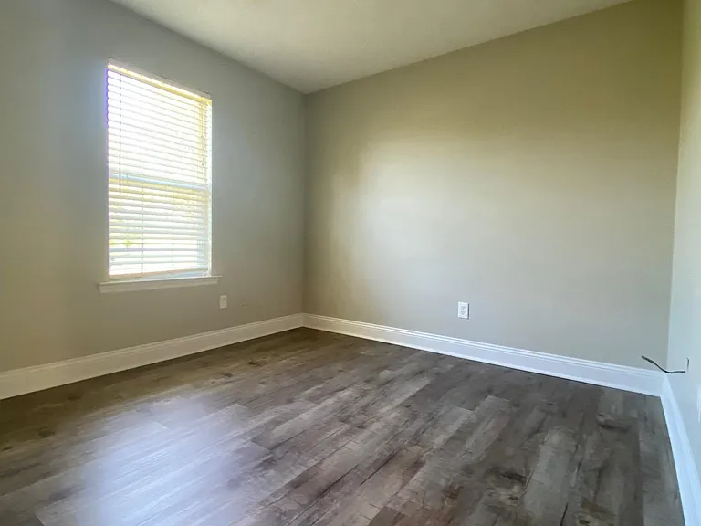 166 Stafford Rd — Photo 15