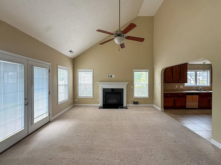 14 Buckman Dr — Photo 7
