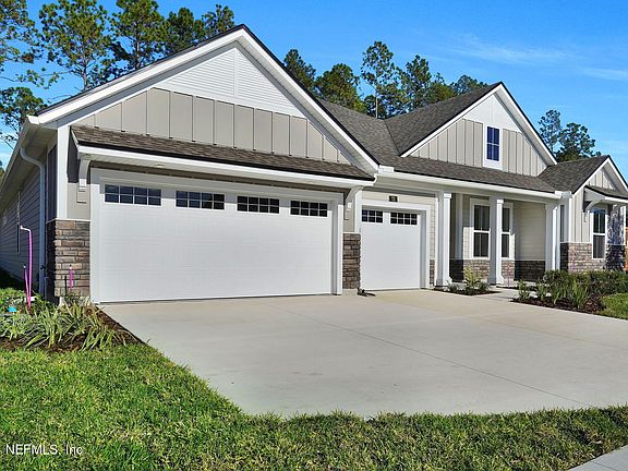3rd image of 72 TRAFFORD Court