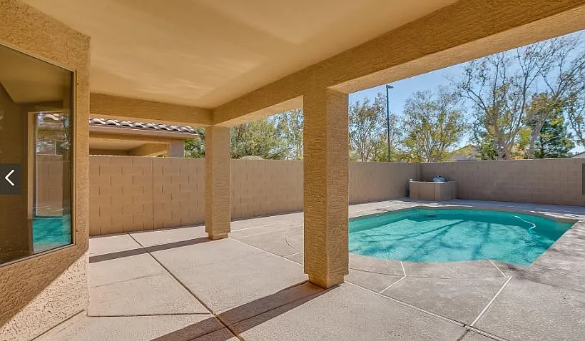 E Robin Ln, Gilbert — Photo 3