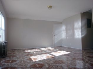 4631 157th St, Flushing, NY 11355