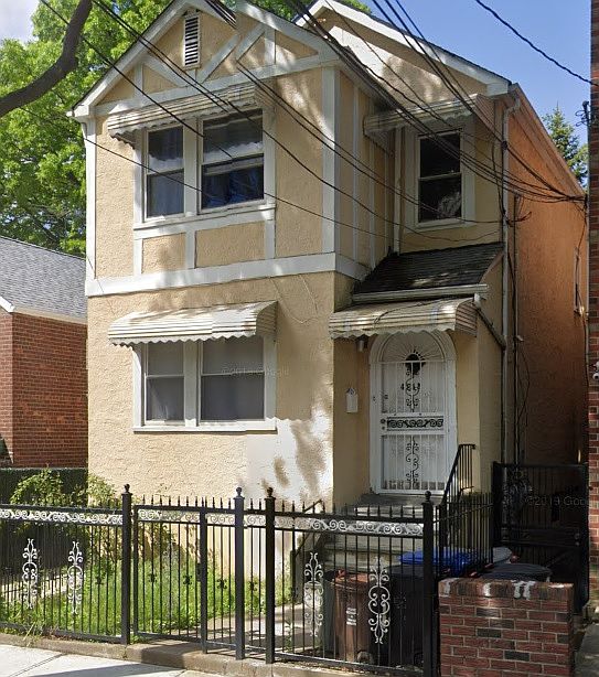 1st image of 4153 De Reimer Ave Floor 2