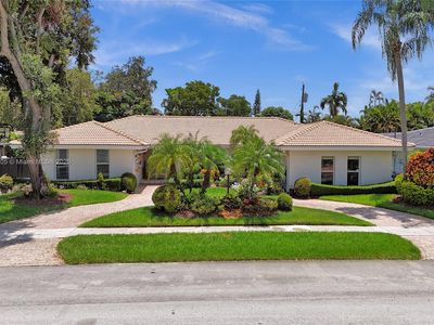 2210 NE 204th St, Miami, FL, 33180