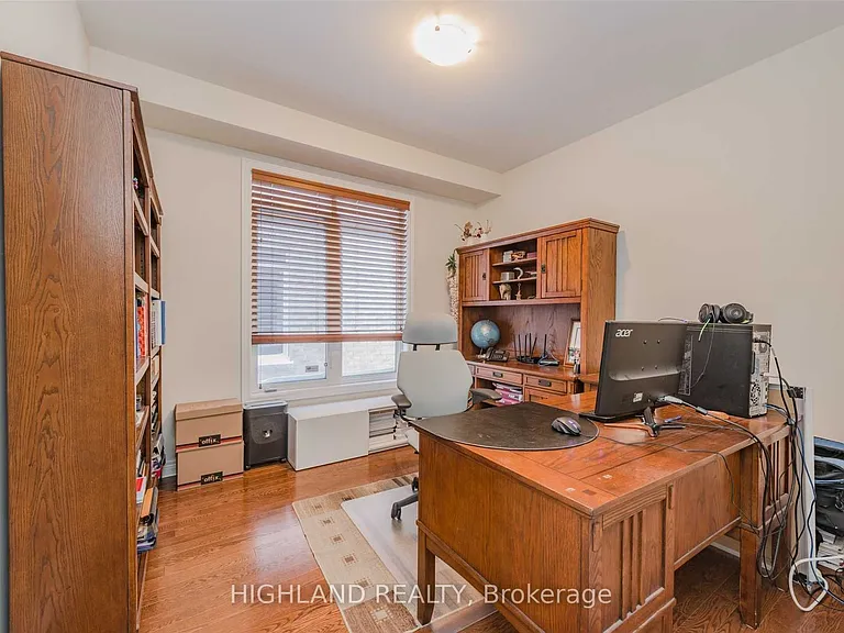 3426 Liptay Ave — Photo 6