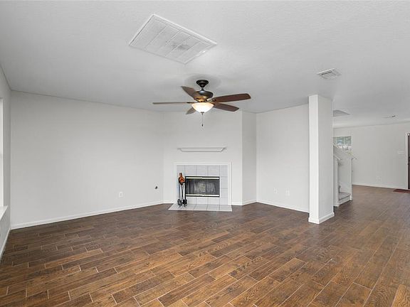 3rd image of 10626 Country Squire Blvd