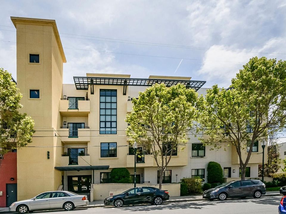 1st image of 222 8th Ave APT 314