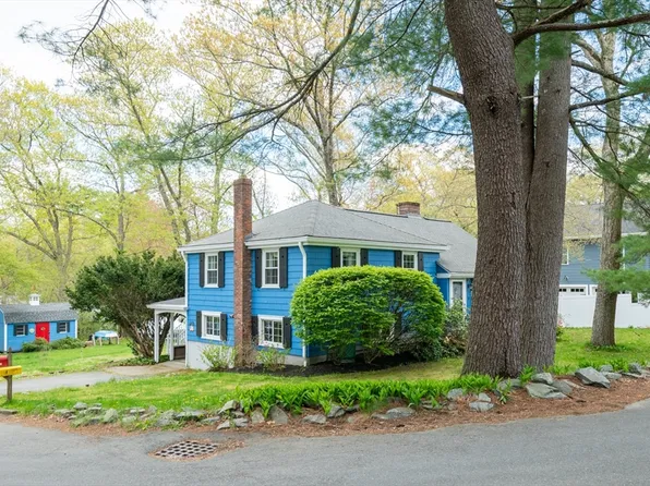 37 Colrain Rd, Topsfield, MA 01983