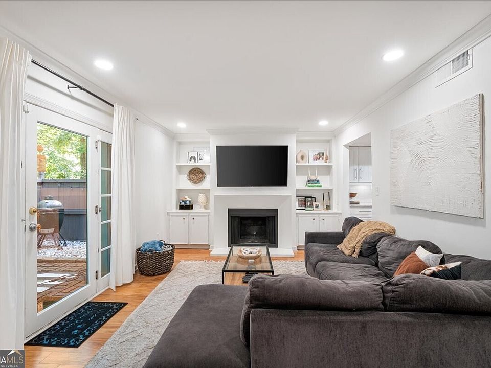 1st image of 47 Ivy Trl NE