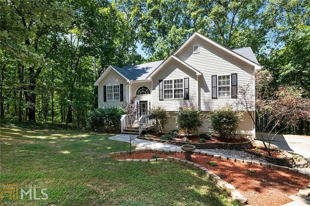 21 Greenwood Dr photo 1
