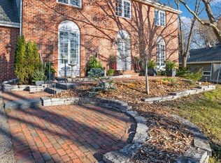 18340 5th Ave N, Plymouth, MN 55447