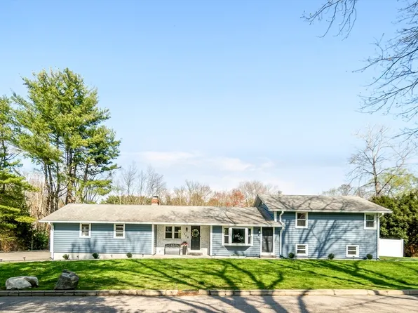 118 North St, Grafton, MA 01519