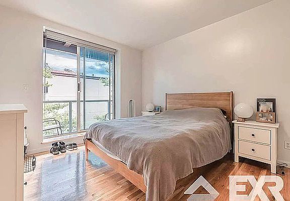 5th image of 324 Grand Ave APT 2F
