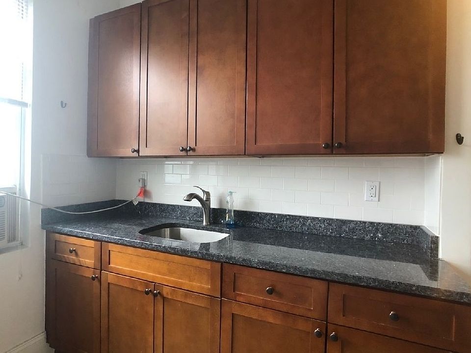 1st image of 2270 27th St APT 3A