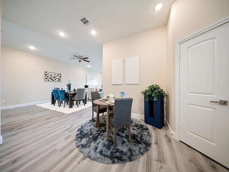 2015 Olivos St — Photo 13