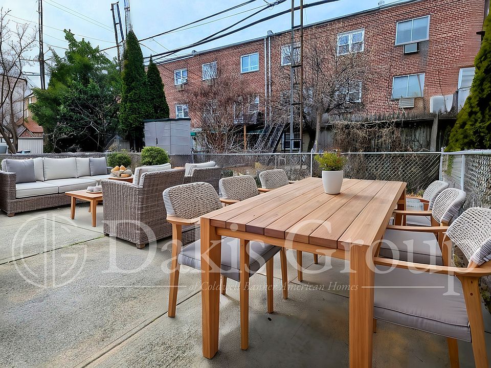 1st image of 2232 Steinway St #1