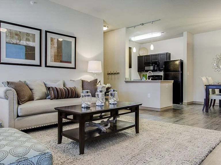 The Lakeshore Apartment Homes — Photo 3