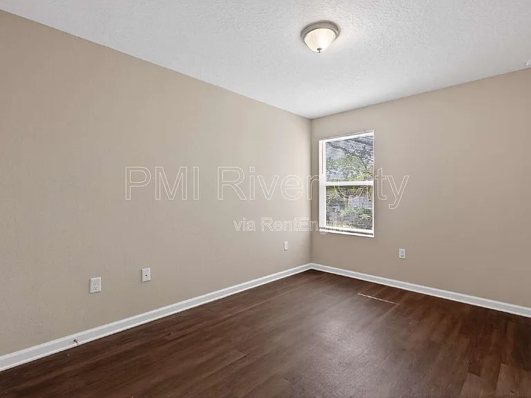 7608 Rain Forest Dr N — Photo 21