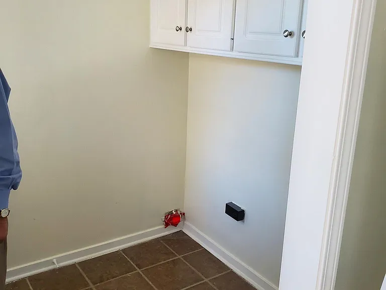 311 Green Meadow Dr — Photo 10