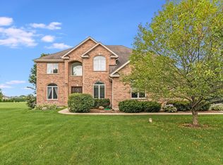 10613 Pebble Dr, Huntley, IL 60142