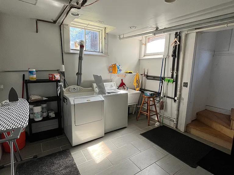 1202 S Layton Blvd — Photo 45
