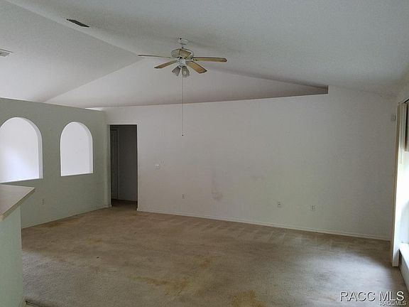 3rd image of 2433 W Summer Pl