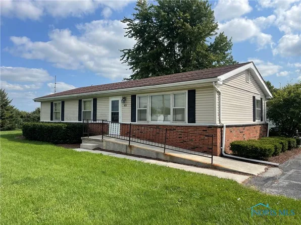 801 Sandusky St, Fostoria, OH 44830