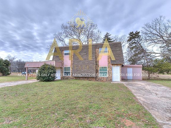 3rd image of 630-632 Sinclair Dr
