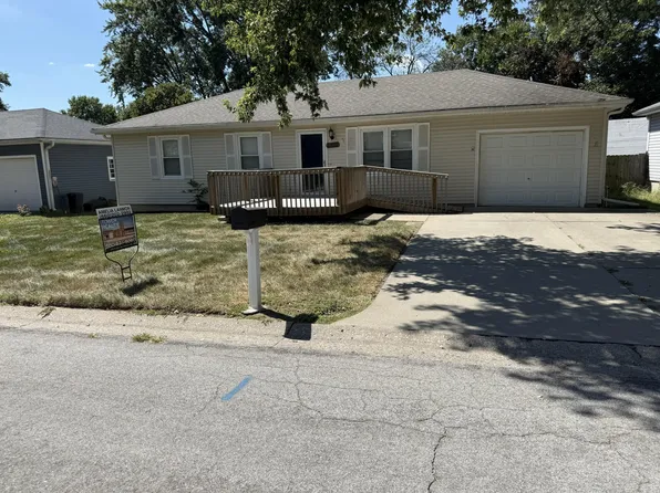 1715 Linn Ave, Marshall, MO 65340