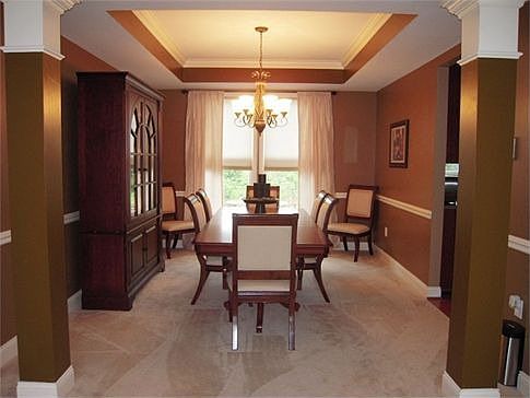 3rd image of 413 Old Willow Ct