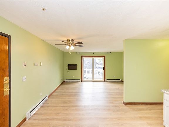 4th image of 15 Houghton St APT 9