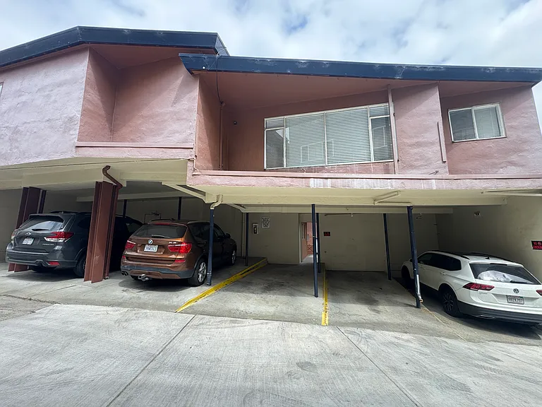 216 Orange St — Photo 20
